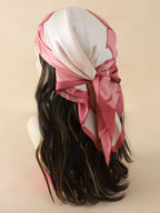 Écharpe Carrée Chic en Soie