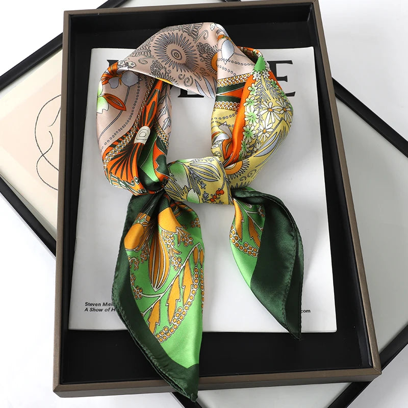 Écharpe Carrée Chic en Soie